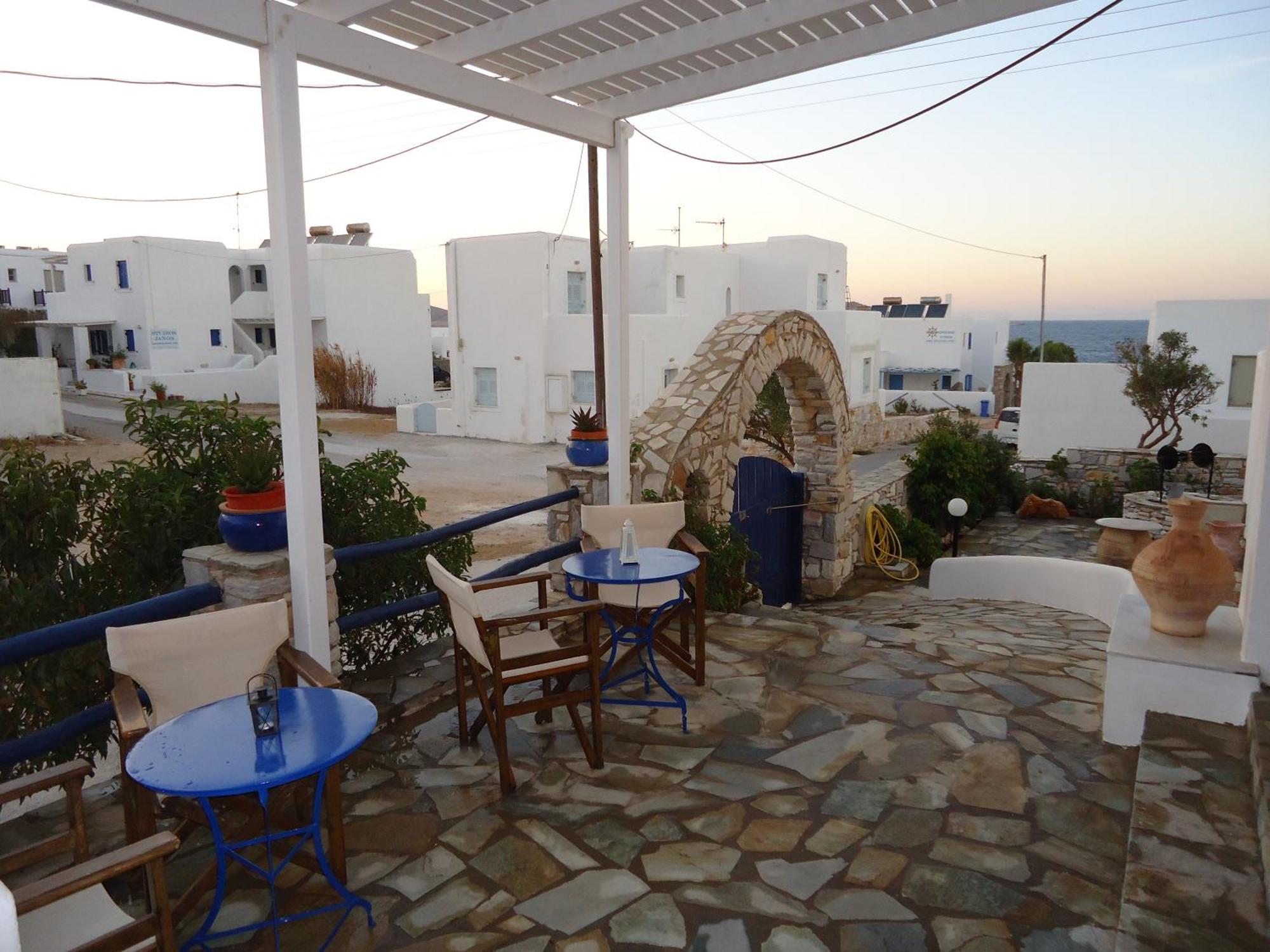 Vavanos Studios Naoussa Exterior foto
